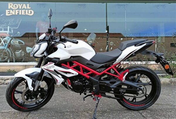 Benelli BN 125