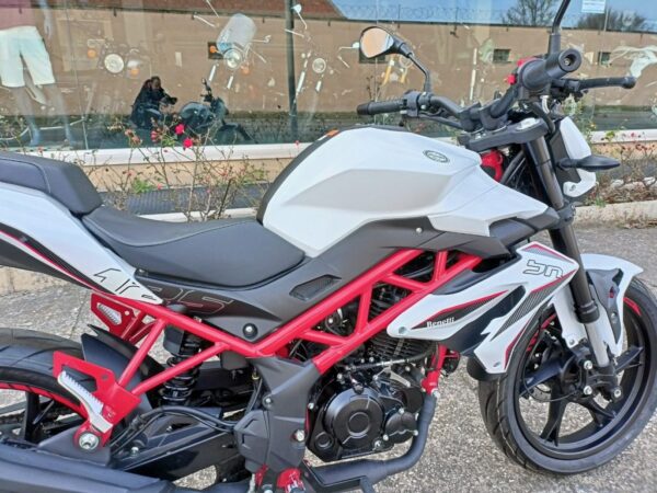 Benelli BN 125 - immagine 4