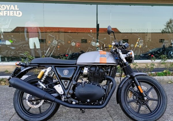 Royal Enfield Continental GT650 Blackout - immagine 6