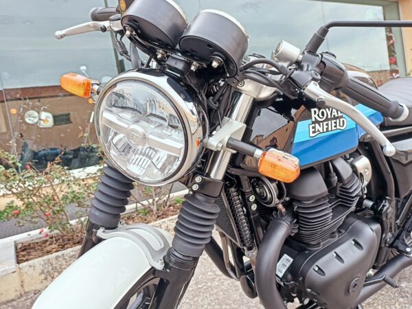 Royal Enfield Continental GT650 Blackout - immagine 4