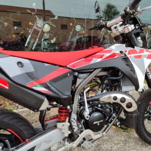 Fantic XM 50 Motard Performance  EU5 Plus Restyling 2025 in consegna! Promo Finanziamento