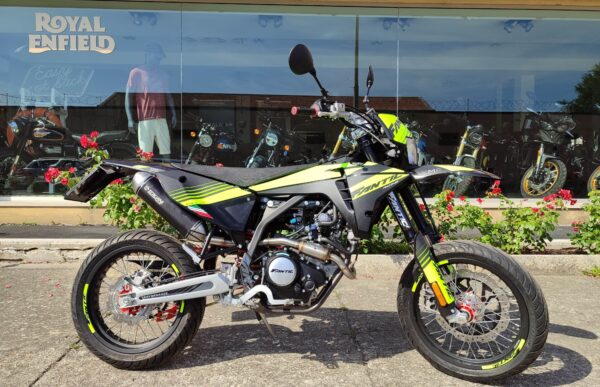 Fantic XMF 125 Motard Performance - Promo Maxirata Easybike 50%
