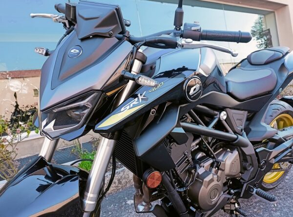 QJMOTOR SRK400 - immagine 4
