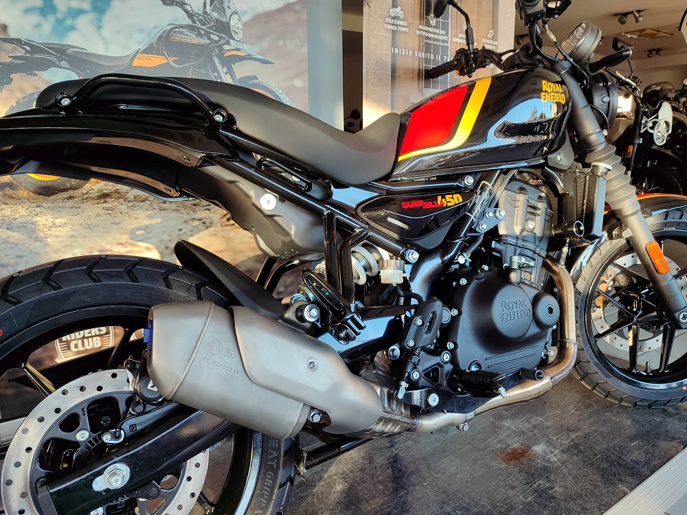 Royal Enfield Guerrilla 450 - pronta consegna - Promo! - immagine 3