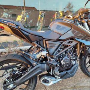 Voge Brivido 125 R Total Black 2025 - pronta-promo