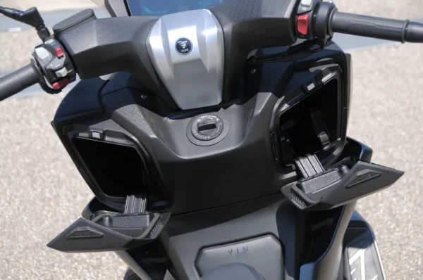Voge SR3 300 pronta consegna - PROMO Finanziamenti - immagine 4