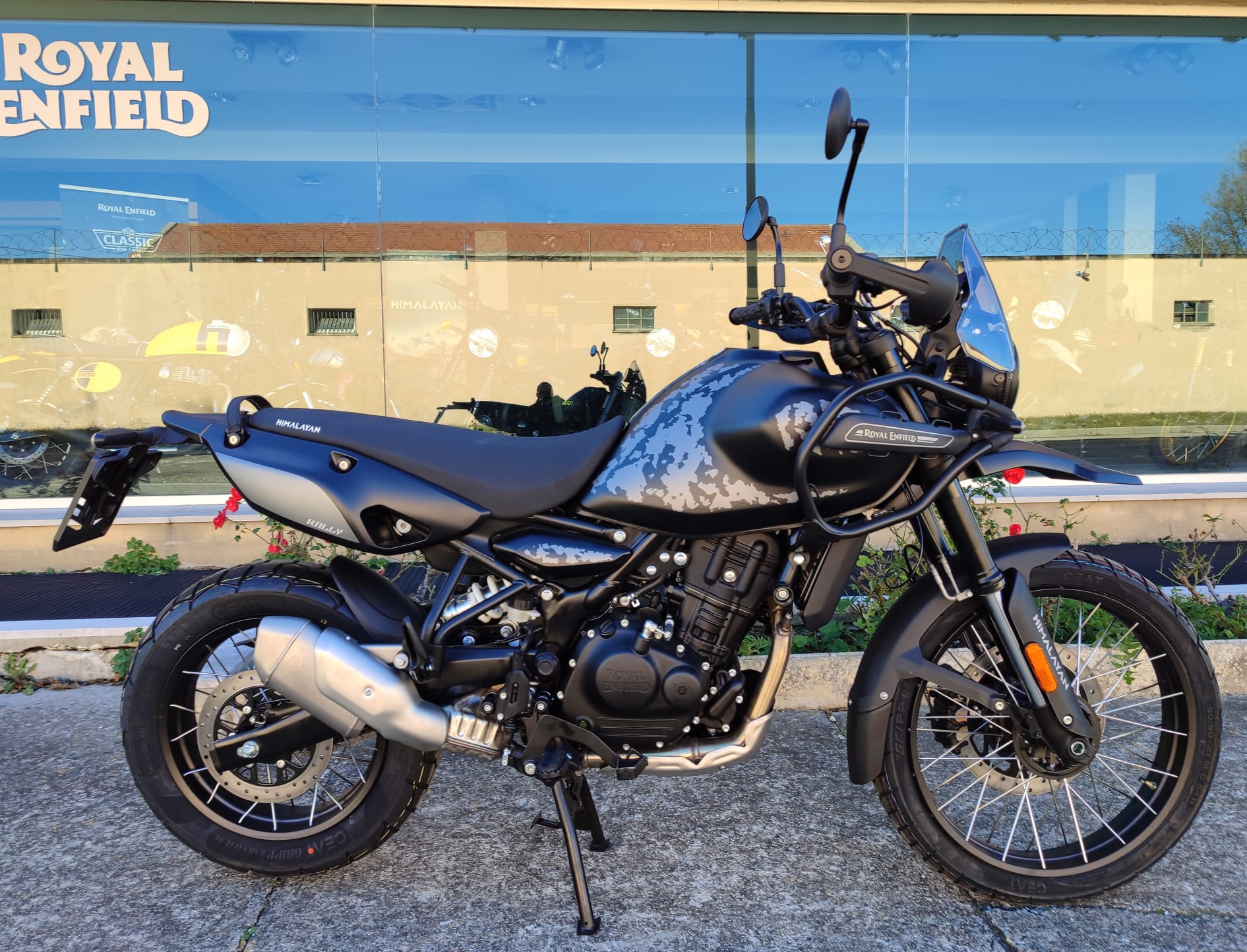Royal Enfield Himalayan 450 Mana Black - In Consegna! - immagine 3