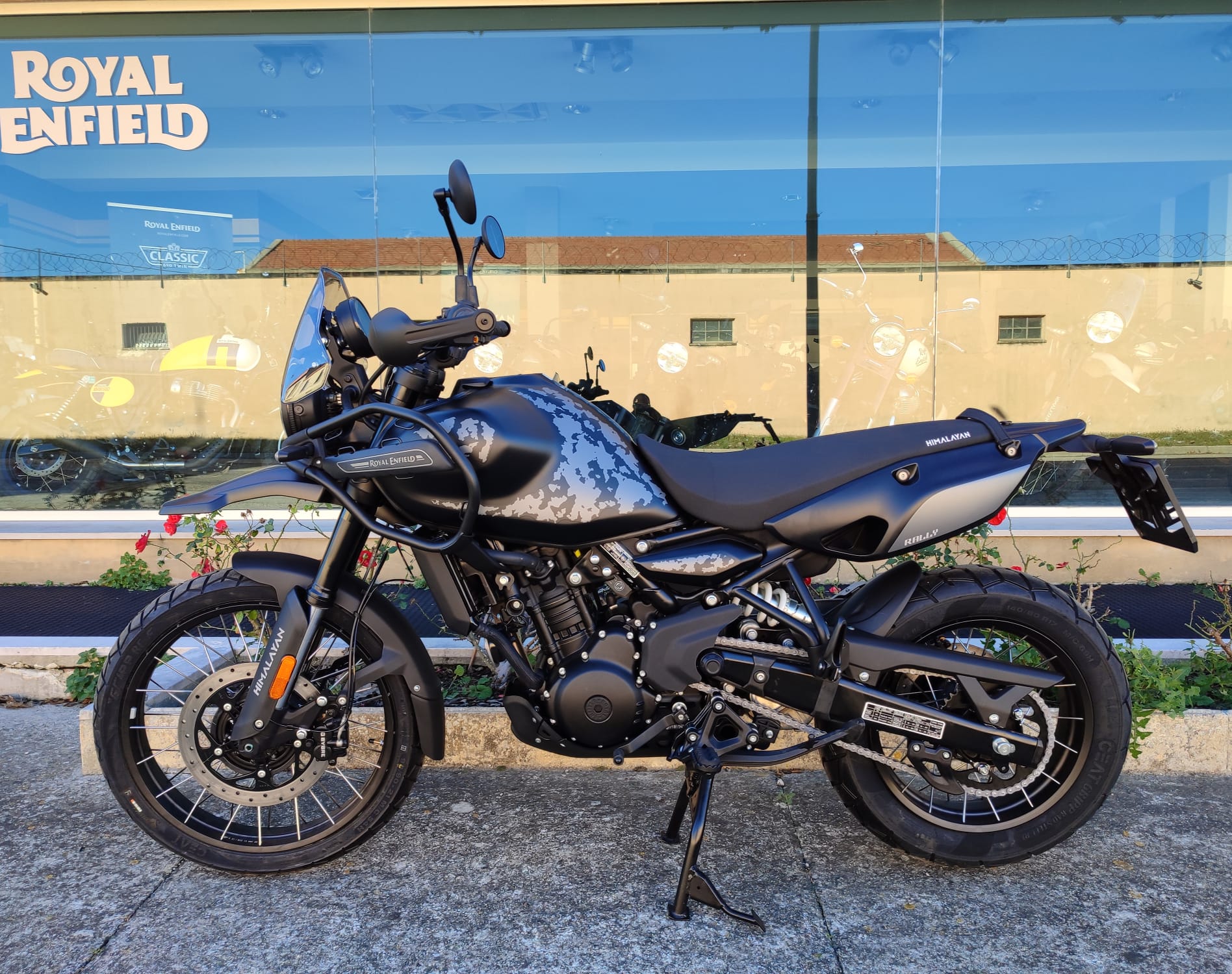 Royal Enfield Himalayan 450 Mana Black - In Consegna! - immagine 4