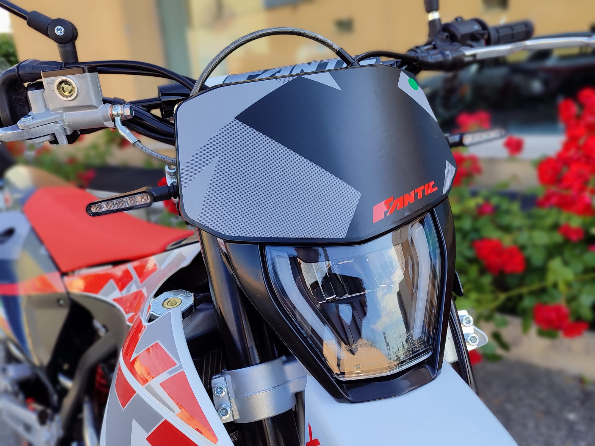 Fantic XMF 125 Motard Performance m.y.2026 restyling Promo Winter - immagine 6