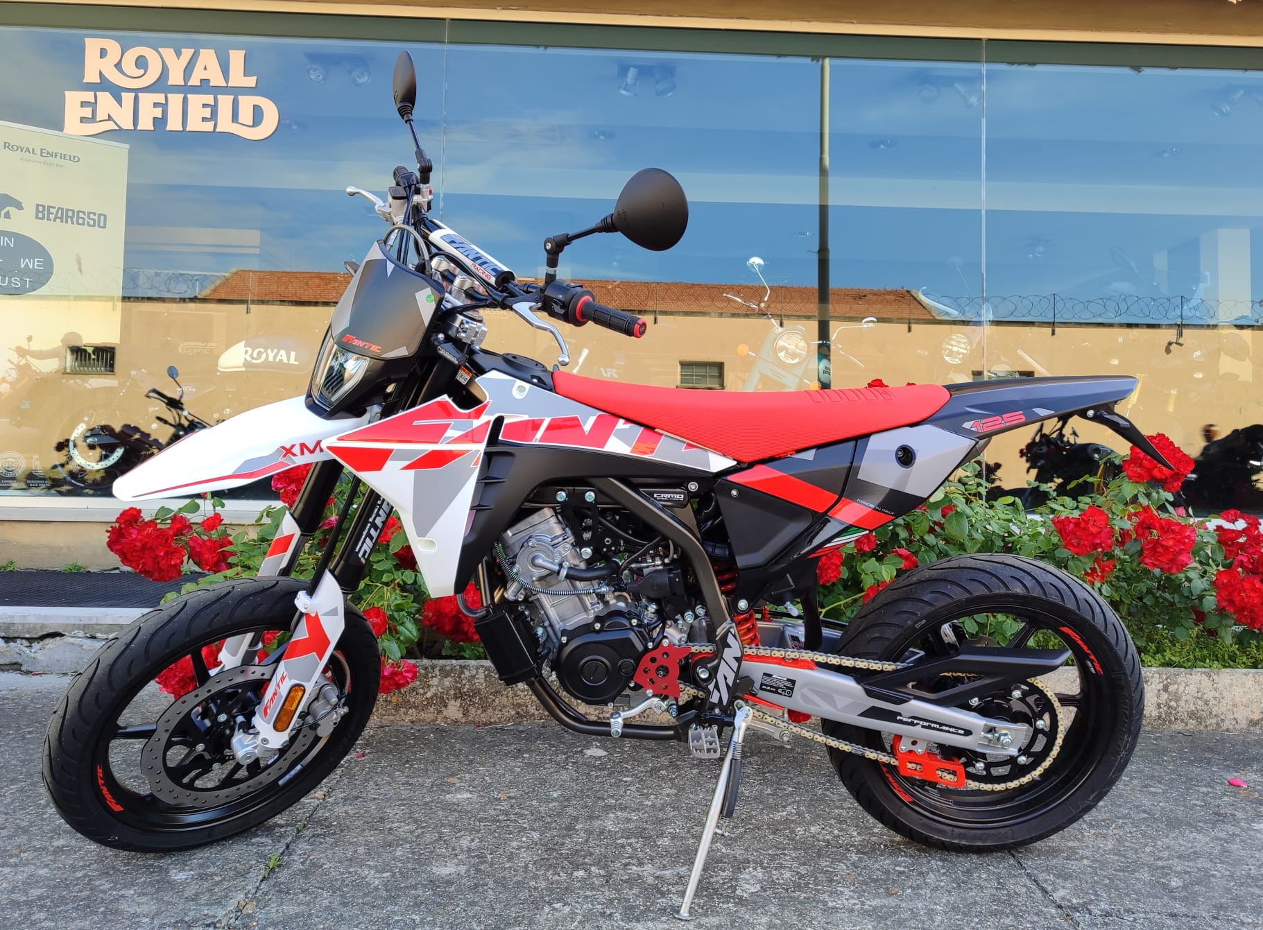 Fantic XMF 125 Motard Performance m.y.2026 restyling Promo Winter - immagine 7