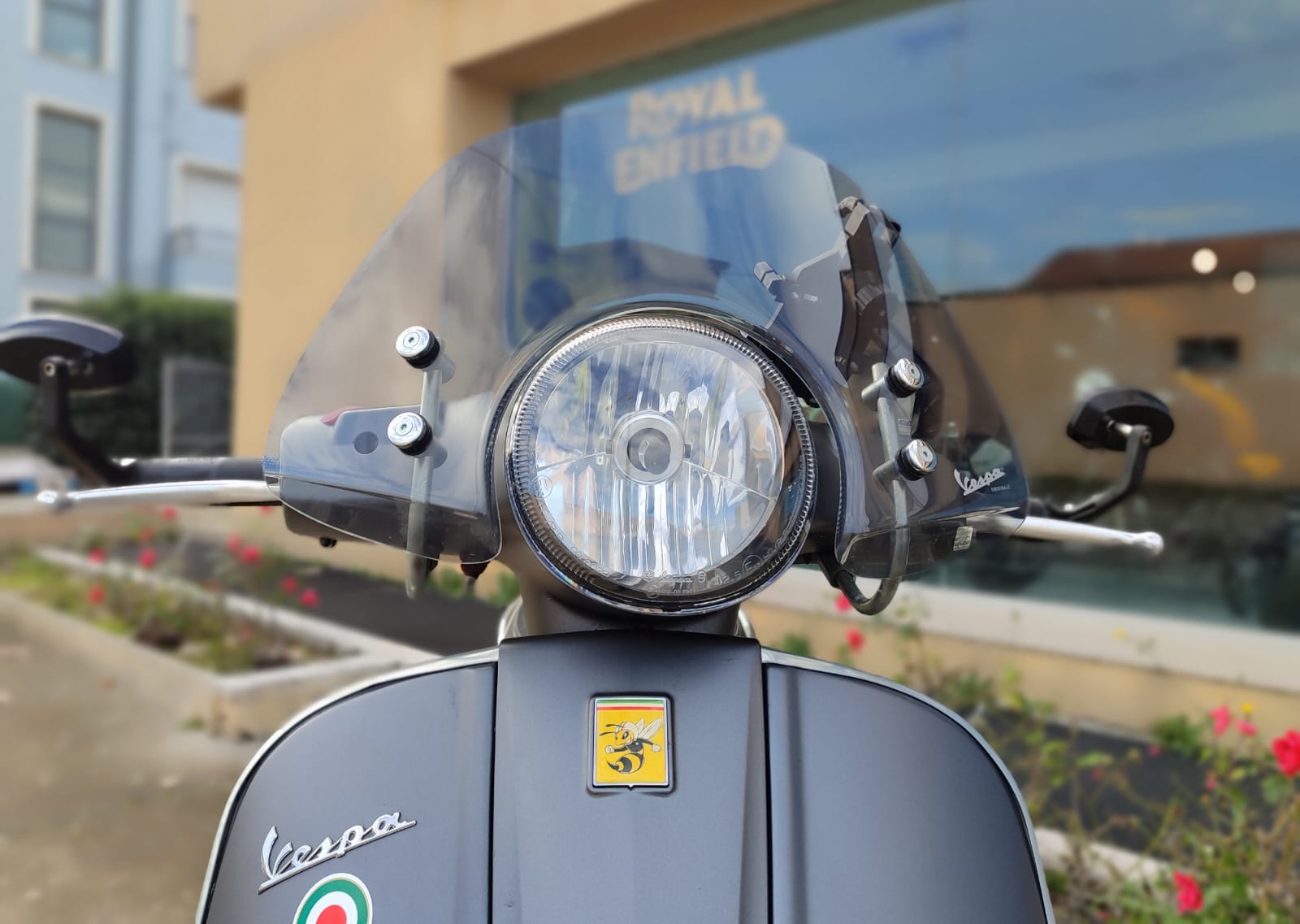 Vespa GTS 300 Super Sport Abs Uniproprietario - accessoriata - garanzia - immagine 4