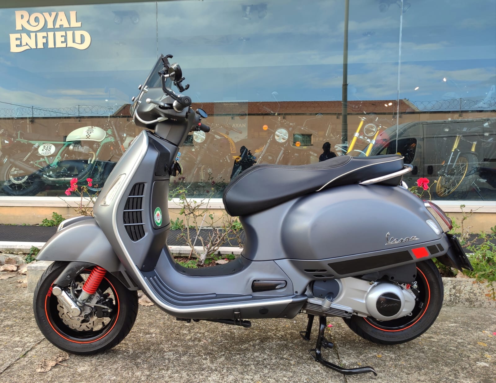 Vespa GTS 300 Super Sport Abs Uniproprietario - accessoriata - garanzia - immagine 5